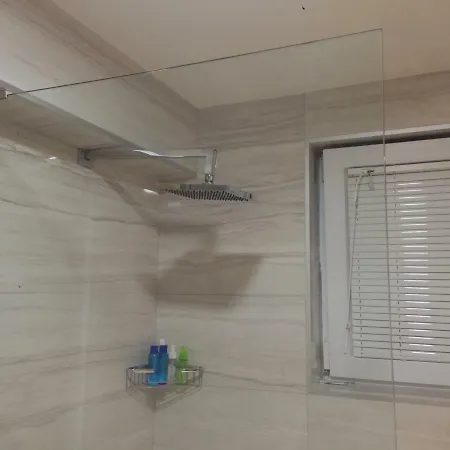 Stylish Interior Designed In Old Town Of דירה סראייבו